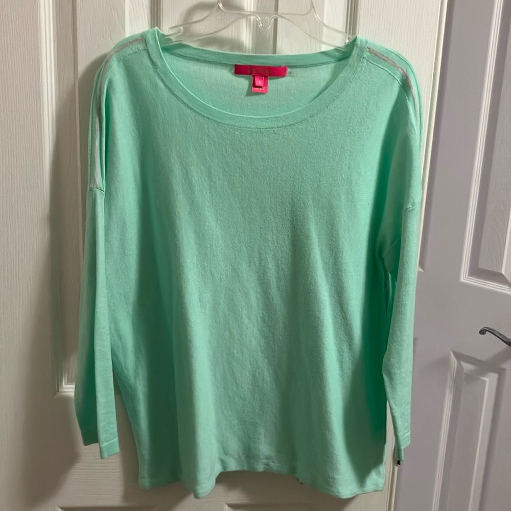 Lily Pulitzer Light Sweater. Size - Small